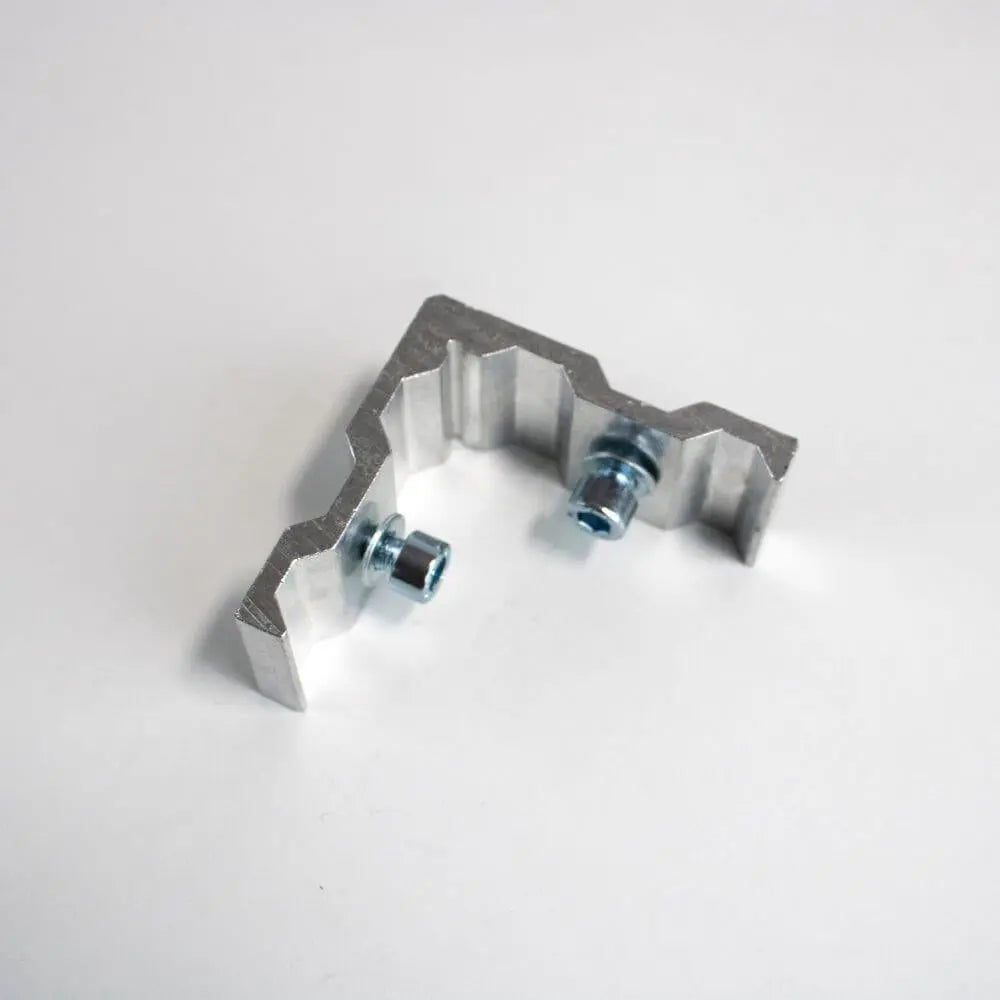 Eckverbinder für 150 mm Textilspannrahmen zur stabilen Verbindung von Aluminiumprofilen und Spannrahmen von Primex.