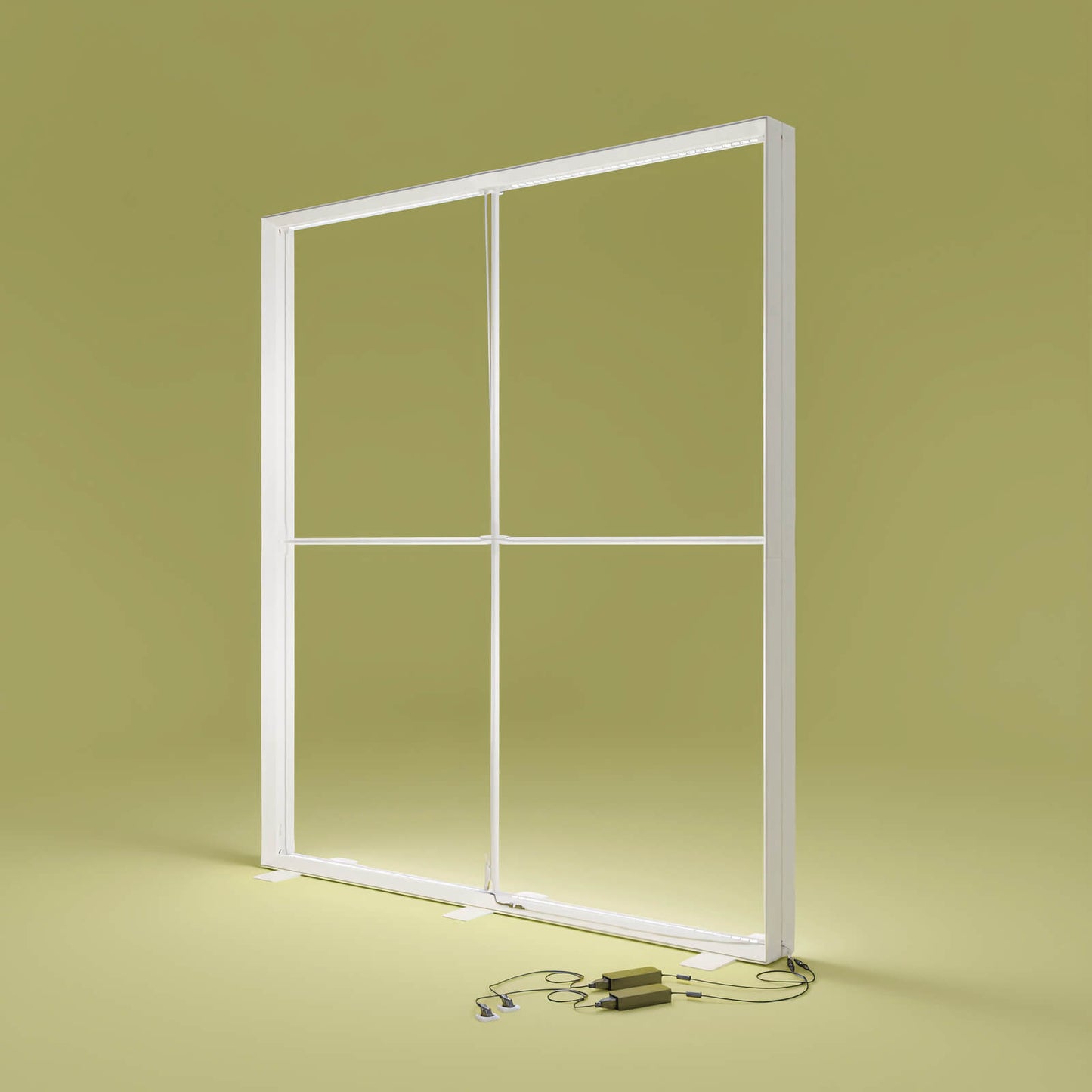 Detailansicht des Aluminiumrahmens der PIXLIP GO LED Messewand von Primex mit beleuchtetem Profil.