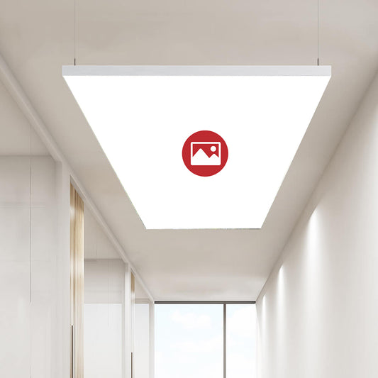 Deckensegel mit individuellem Motiv im Bürobereich.