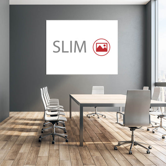 Akustikbild Slim mit individuellem Motiv in einem Meetingraum.