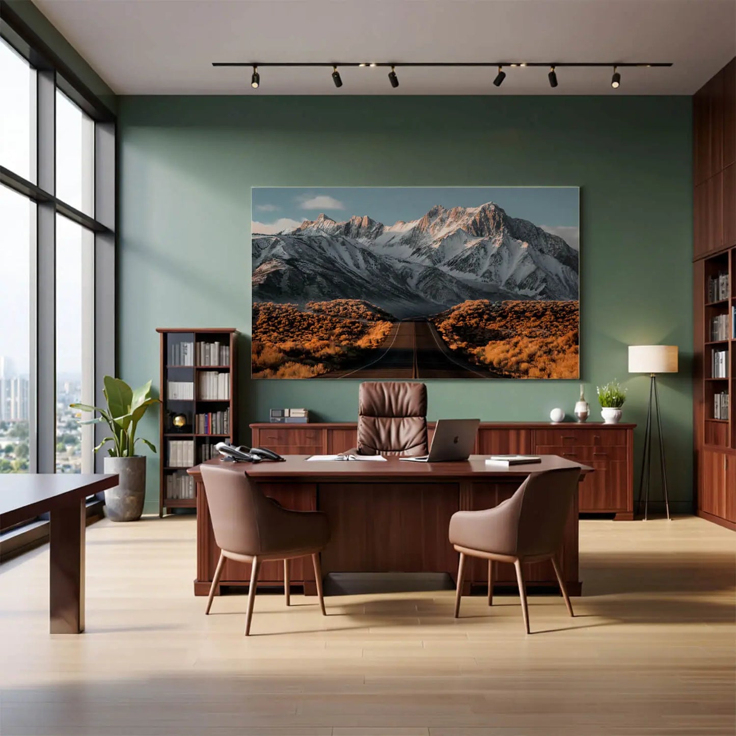 1x1 Textilspannrahmen mit Bergmotiv in einem Büroraum.