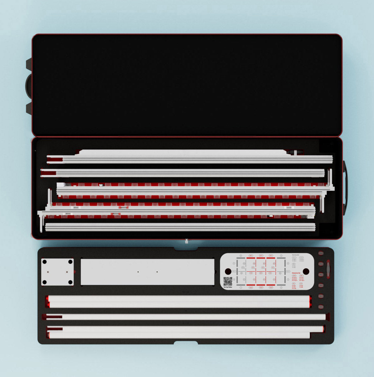 Offener ABS-Transportkoffer mit Komponenten der modularen LED Lichtwand BIG LED UP.