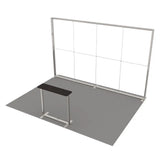 Ansicht der beleuchteten Messetheke und Messewand Lightbox Pro 2go ohne Stoffbespannung 