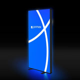 LED Messewand LIGHTBOX FLEX 2go mit beleuchtetem Stoffbanner und freistehendem Aluminiumrahmen in Schwarz.