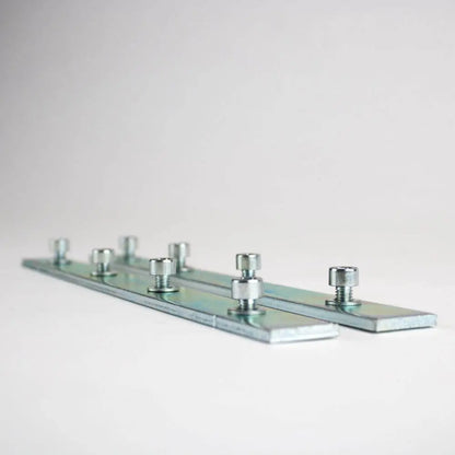 Gerader Profilverbinder für 150 mm Textilspannrahmen zur stabilen Verbindung von Aluminiumprofilen und Spannrahmen.