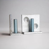 Wandmontagewinkel für 27 und 150 mm Textilspannrahmen zur sicheren Befestigung von Aluminiumrahmen an der Wand.