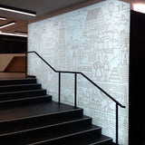 LED-Lichtwand an einer Treppe.  Die schwarz-weiße Illustration zeigt ein "Doodle"-Panorama mit lokalen Symbolen und Sehenswürdigkeiten von Schwäbisch Hall.