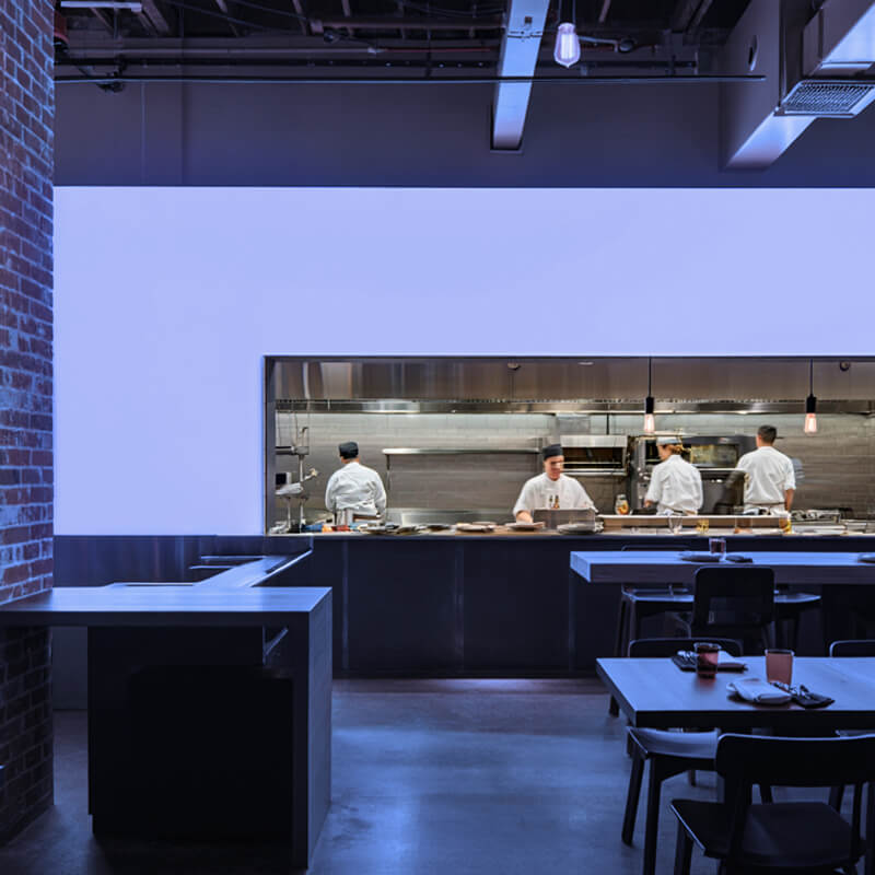 LED-Lichtwand RGBW im 100 mm Profil