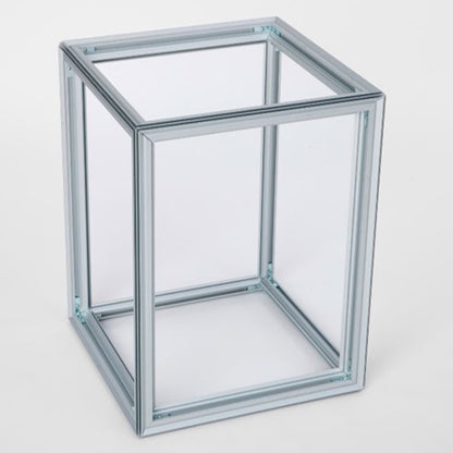 Messewürfel als Textilspannrahmen stehend, ohne Textil